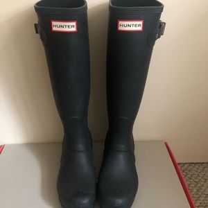 Hunter ‘Original Tall’ Rain Boot in Black Matte